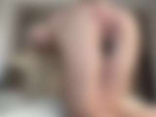 Live cam show with BonnieHenley - Erotic Dance on Camsoda