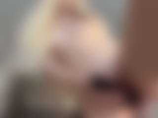 BonnieHenley's Live Sex Cam Show