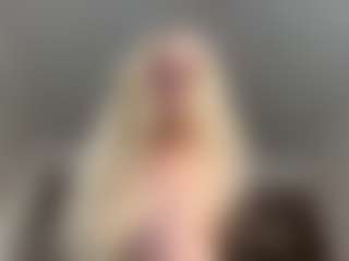 Live cam show with BonnieHenley - Blonde Hair on Cam Slut