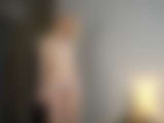 Live cam show with BonnieHenley - Body Massage on Mixed Magazine Live