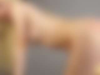 BonnieHenley's Live Sex Cam Show