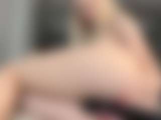 BonnieHenley's Live Sex Cam Show