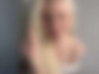 BonnieHenley's Live Sex Cam Show