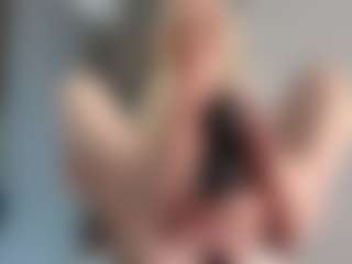 Live cam show with BonnieHenley - Normal on milfzrlive.com