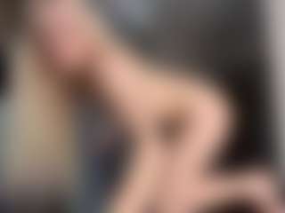 Live cam show with BonnieHenley - Body Massage on Ass Tok