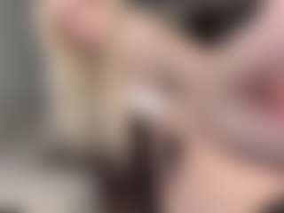 Live cam show with BonnieHenley - Yoga on Instabang