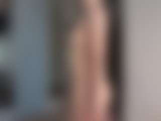 BonnieHenley's Live Sex Cam Show