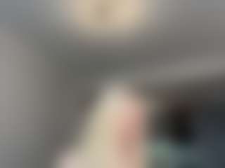 Live cam show with BonnieHenley - Body Massage on Camsoda