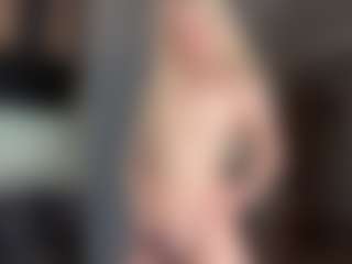 BonnieHenley's Live Sex Cam Show