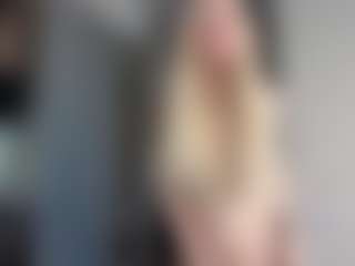 Live cam show with BonnieHenley - Amateur on xxxlivecams.org