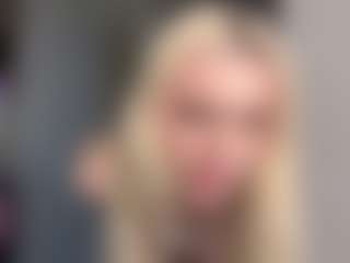 BonnieHenley's Live Sex Cam Show