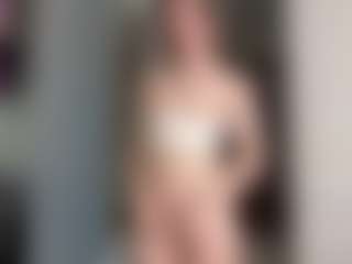 BonnieHenley's Live Sex Cam Show