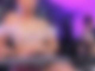 DalayMoore MILF webcam performer live streaming