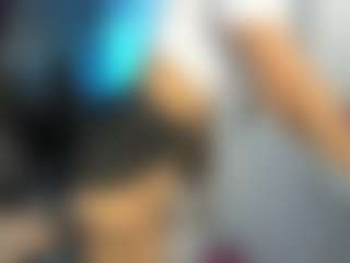 DalayMoore MILF webcam performer live streaming