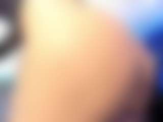 Live cam show with DalayMoore - Facial on Camming Site