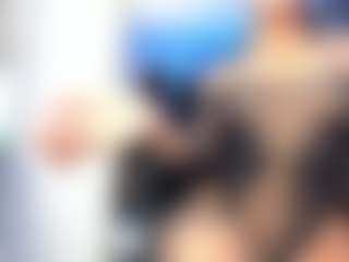 Live cam show with DalayMoore - Camel Toe on xDating