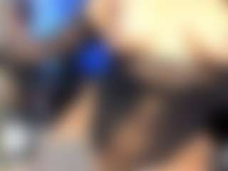 DalayMoore MILF webcam performer live streaming