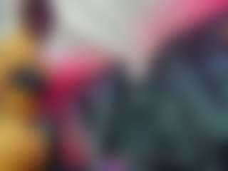 Live cam show with DalayMoore - Plug on crypto-cams