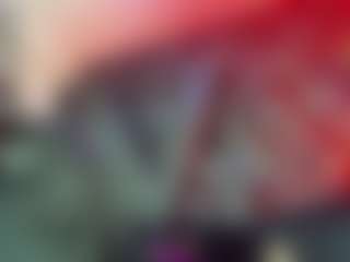 Live cam show with DalayMoore - Camel Toe on Free Soda