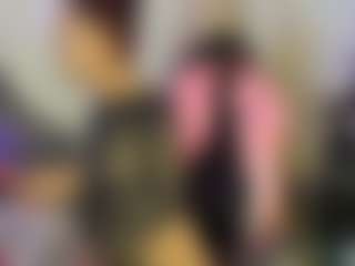 DalayMoore MILF webcam performer live streaming