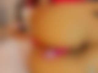 Live cam show with DalayMoore - Juguetes on hrnylive.com
