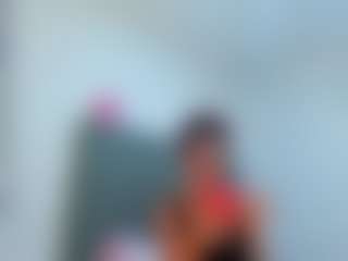 Live cam show with DalayMoore - Public on Camsoda