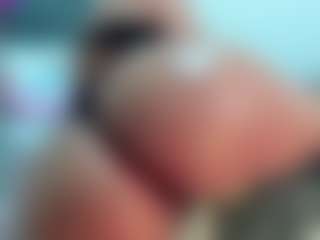 Live cam show with DalayMoore - Public on fapnchat