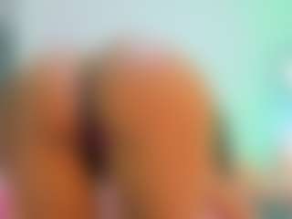 Live cam show with DalayMoore - Athletic Young Adult on Camsoda