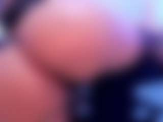 Live cam show with DalayMoore - Small Tits on TeamSkeetLive
