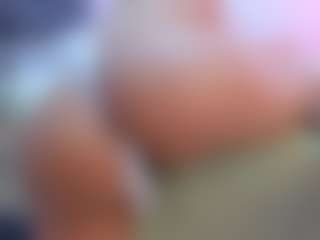 Live cam show with DalayMoore - Camel Toe on PervPlay.com