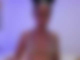 Live cam show with DalayMoore - Bedroom on Camming Site