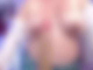 GiantBoobs's Live Sex Cam Show