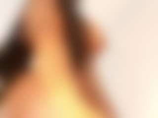 sensual crazy MILF webcam performer live streaming