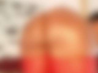 sensual crazy MILF webcam performer live streaming