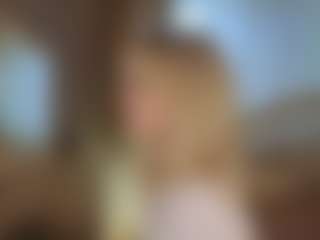 Live cam show with BreckBuff - Blonde Hair on madthumbs