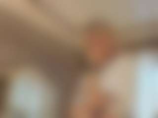 BreckBuff's Live Sex Cam Show