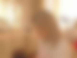 BreckBuff's Live Sex Cam Show