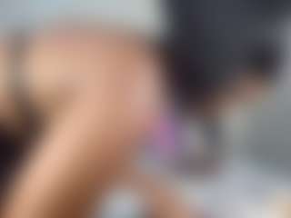 CaramelHaze's Live Sex Cam Show