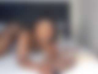 Live cam show with CaramelHaze - Deepthroat on TastyBlacksLive