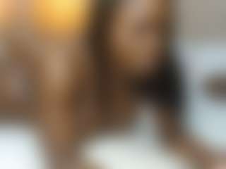 Live cam show with Darkpearl8 - Ebony on Camsoda