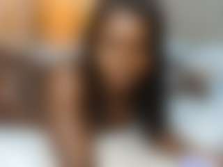 Darkpearl8 MILF in webcam in diretta
