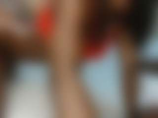 Darkpearl8 MILF webcam performer live streaming