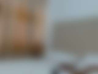 Live cam show with Darkpearl8 - Fingerass on fuklive.com