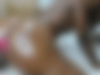 Live cam show with Darkpearl8 - Tease on Camsoda