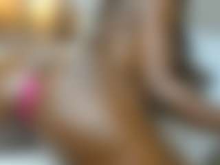 Live cam show with Darkpearl8 - Ebony Squirt on Milfs Live