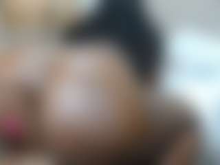 Live cam show with Darkpearl8 - Squirt Latina on Camsoda