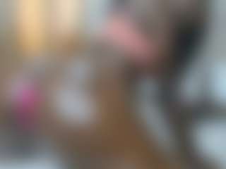 Live cam show with Darkpearl8 - Brown Eyes Teen (18+) on Camsoda