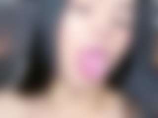 Live cam show with Laylaa-Breezee - Doggy Style on AdultVida.com