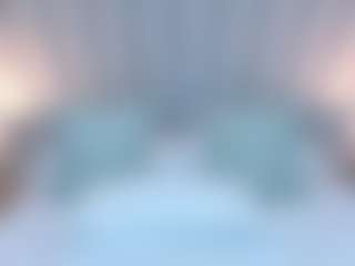 Live cam show with Laylaa-Breezee - Latina Teen (18+) on Milfs Live | colombia
