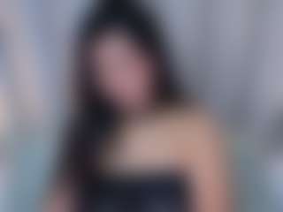 Live cam show with Laylaa-Breezee - Lush Brown Hair on TastyBlacksLive
